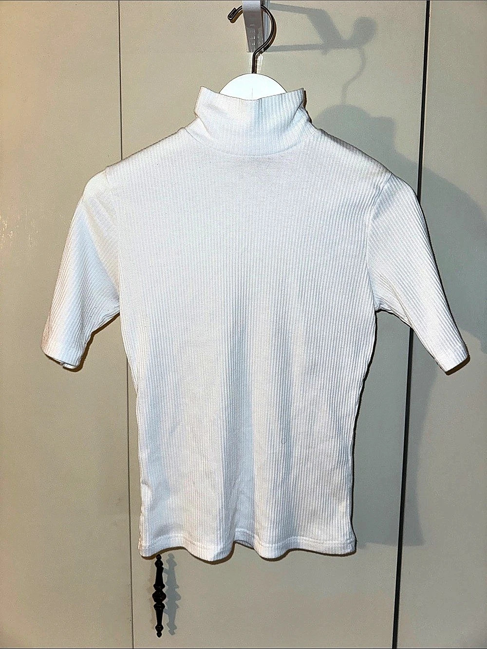 Ribbed Turtleneck Short Sleeve Top in White - Picture 1 of 4